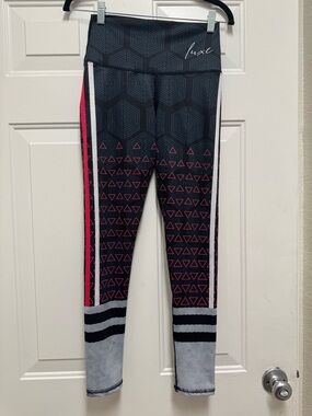 Luxe Black and Pink Geo Stripe Leggings 0143